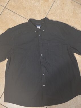 Basic Editions Black Long-Sleeve Button-Down Shirt